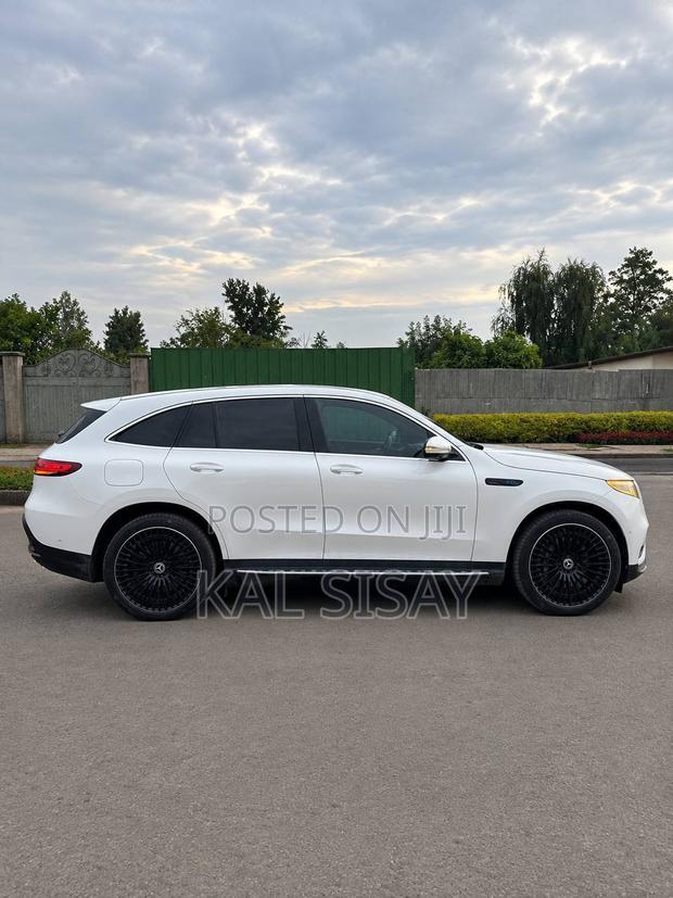 Mercedes-Benz EQC EQC400 4MATIC 2023 White