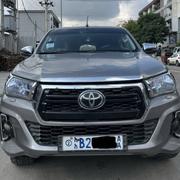 Toyota Hilux 2018 Silver for sale