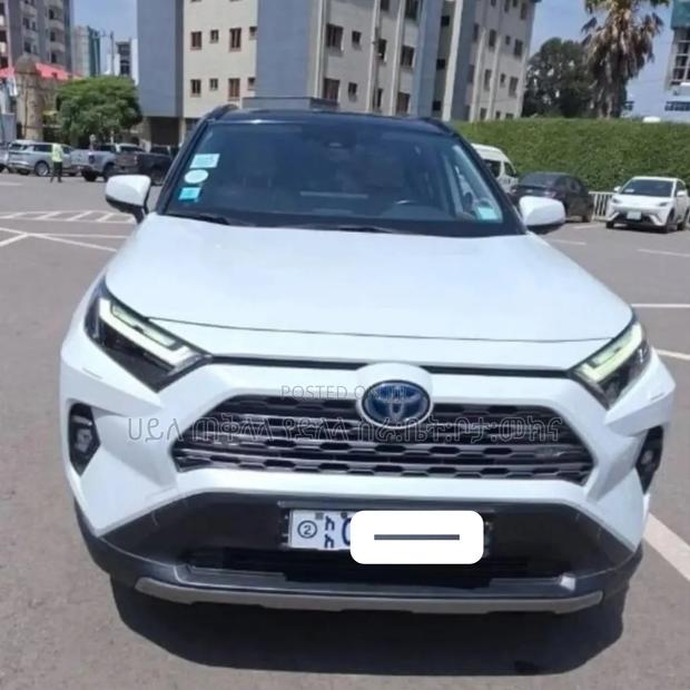 Toyota RAV4 Prime 2023 White