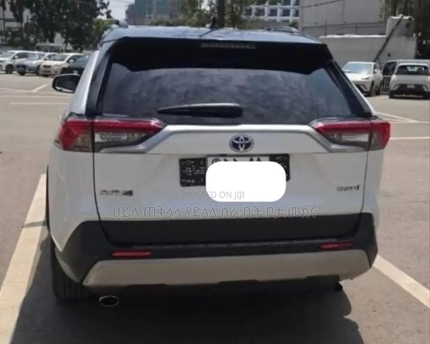 Toyota RAV4 Prime 2023 White