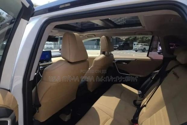 Toyota RAV4 Prime 2023 White