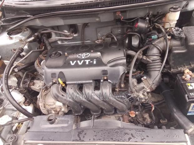 Toyota Corolla 2006 Gray