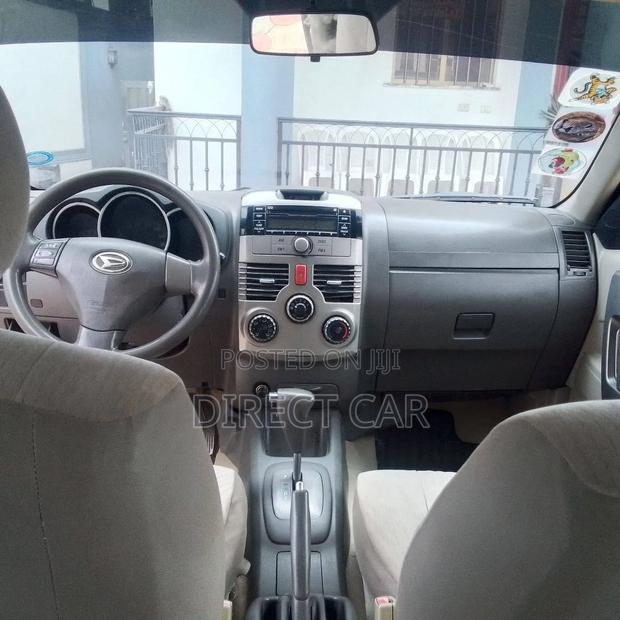 Daihatsu Terios 2011 Silver
