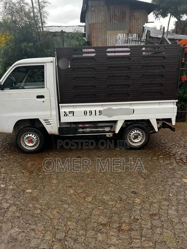 Suzuki Super Carry 2024 White