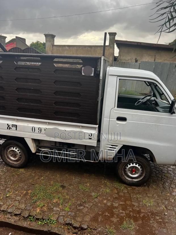 Suzuki Super Carry 2024 White