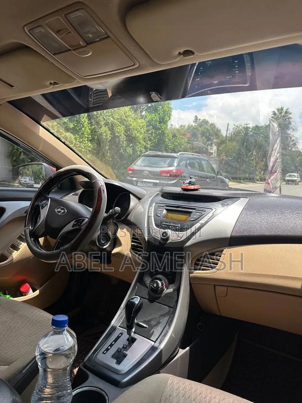 Hyundai Elantra 2015 Brown