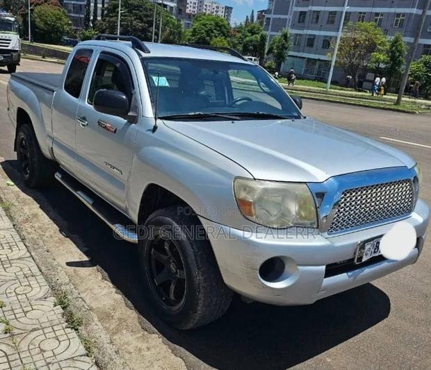 Toyota Tacoma 2008 Silver