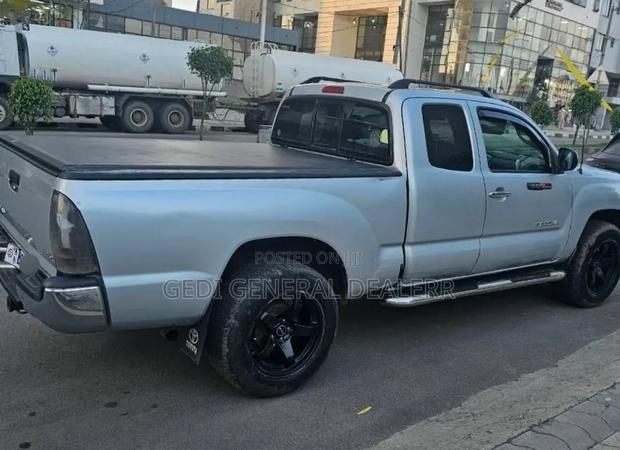 Toyota Tacoma 2008 Silver