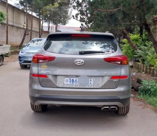 Hyundai Tucson SE FWD 2020 Gray