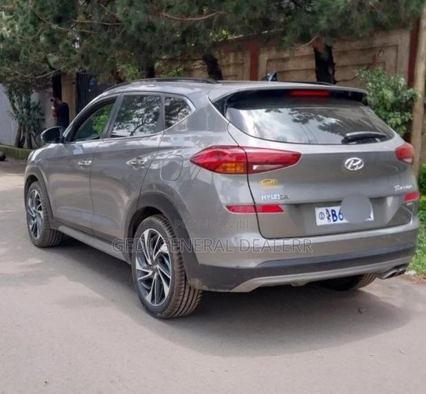 Hyundai Tucson SE FWD 2020 Gray
