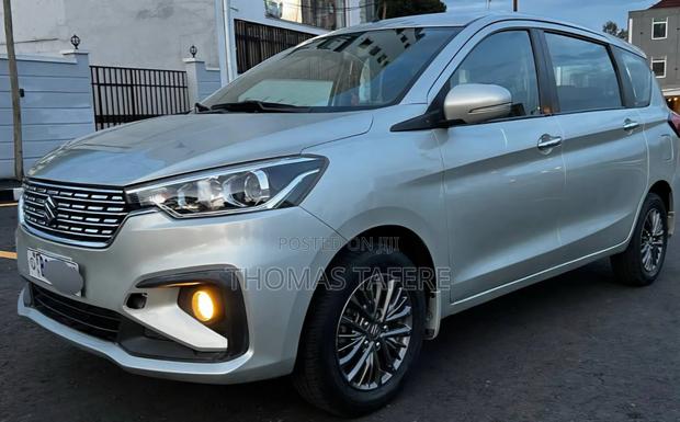 Suzuki Ertiga 2021 Silver