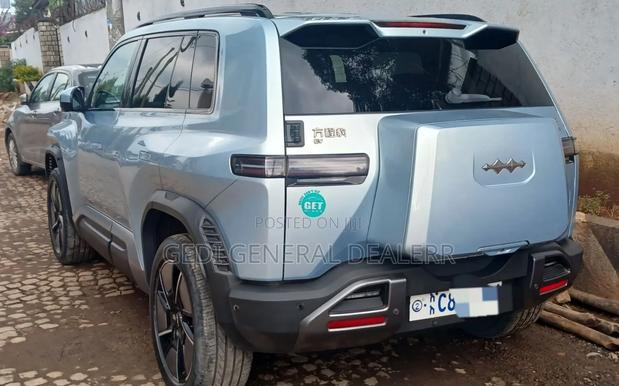 BYD Leopard 3 2025 Silver