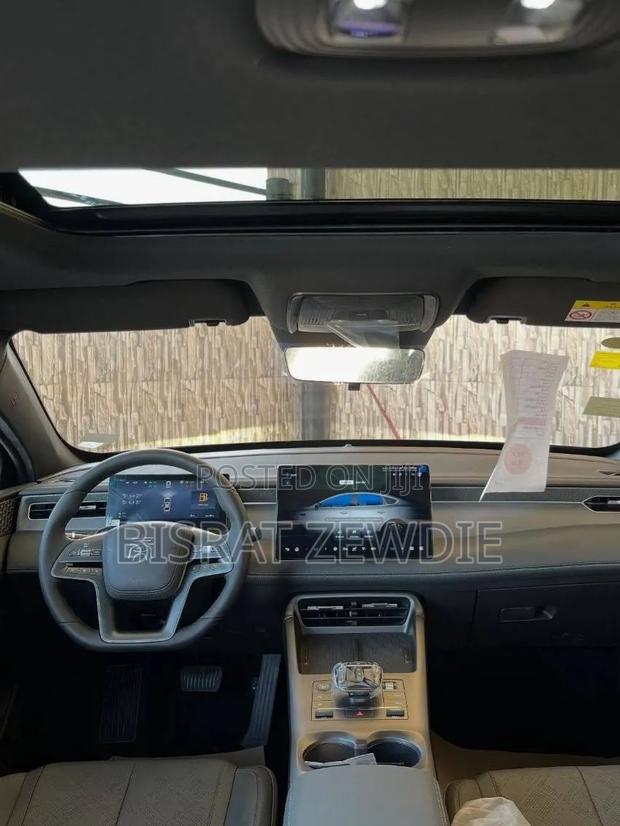 New BYD Qin Plus DM-i 2025 Gray