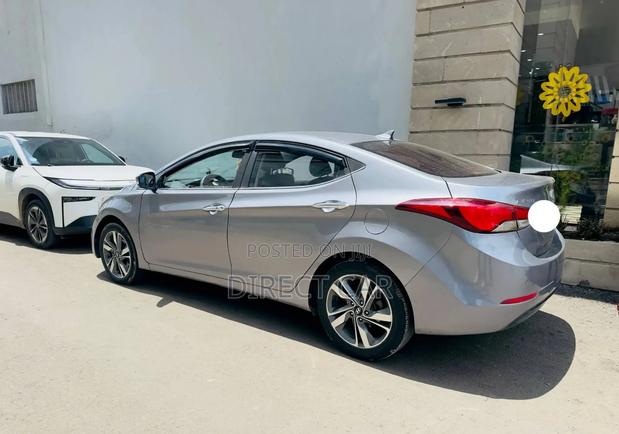 Hyundai Avante 2014 Silver