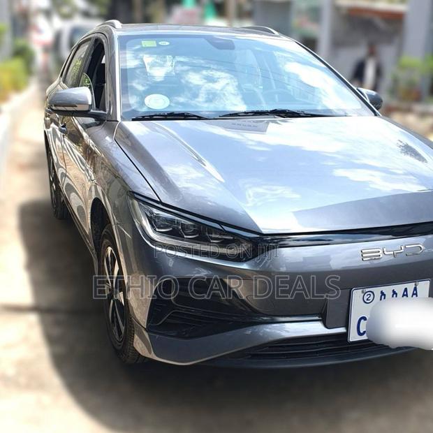 BYD E2 43 kWh 94 hp FWD 2025 Gray