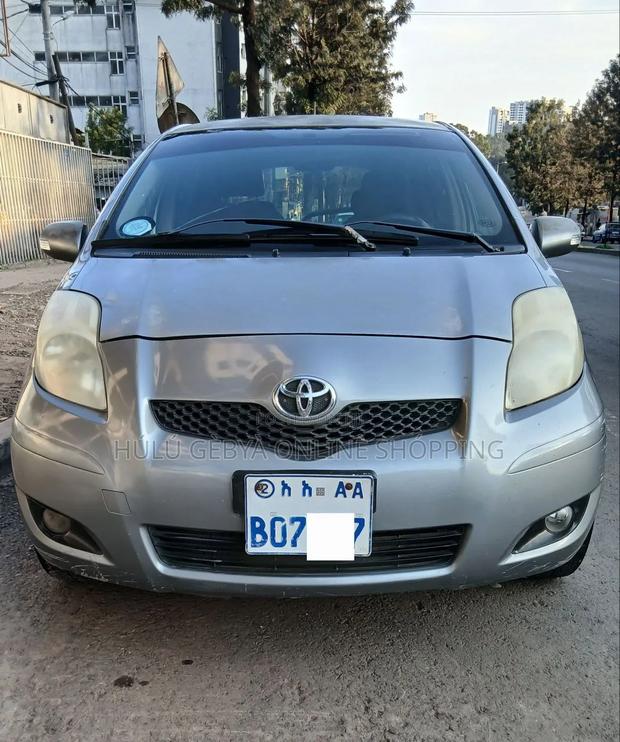 Toyota Yaris 2008 Silver