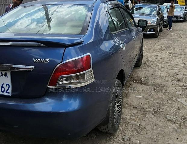 Toyota Yaris 2011