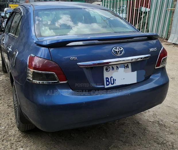 Toyota Yaris 2011