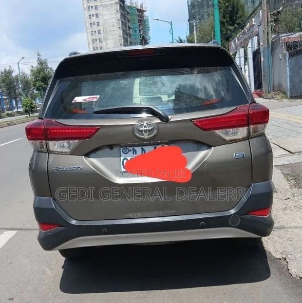 Toyota Rush 2022 Gray