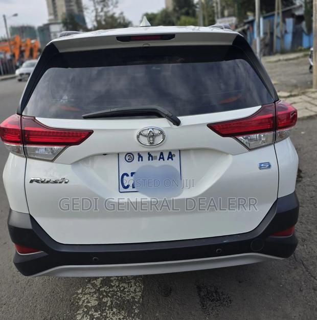 Toyota Rush 2023 White