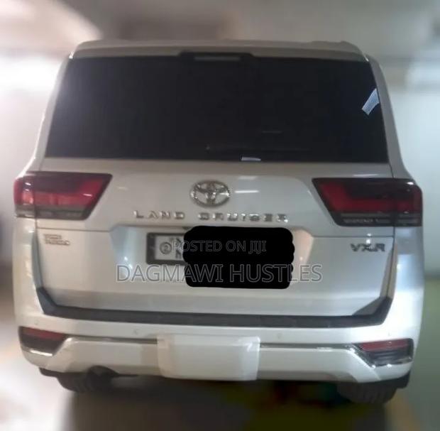 Toyota Land Cruiser 3.5 Petrol 4WD 2022 White