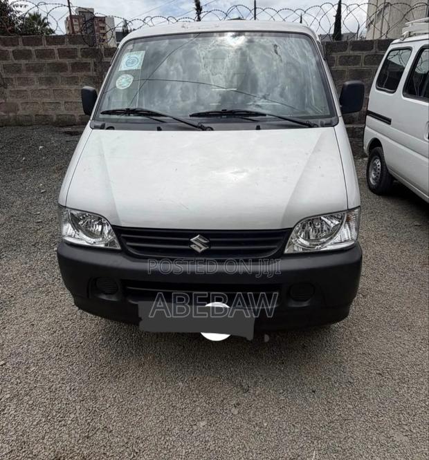 Suzuki Eeco 2025 Silver