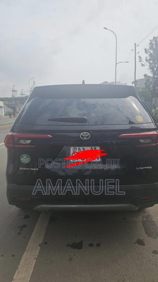 Toyota Grand Highlander Hybrid 2024 Black