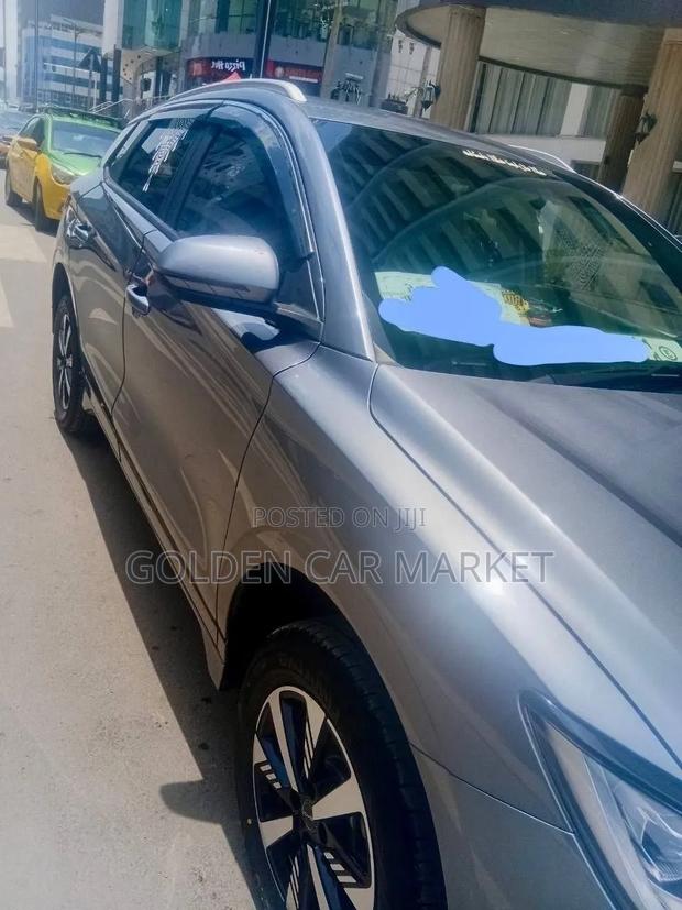BYD E2 43 kWh 94 hp FWD 2025