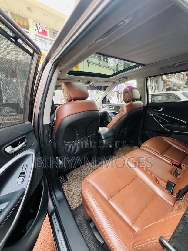 Hyundai Santa Fe Limited 4dr SUV AWD (3.3L 6cyl 6A) 2015 Brown
