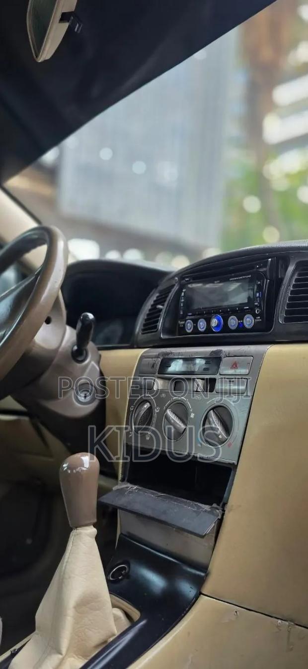 Toyota Corolla 2004 Beige