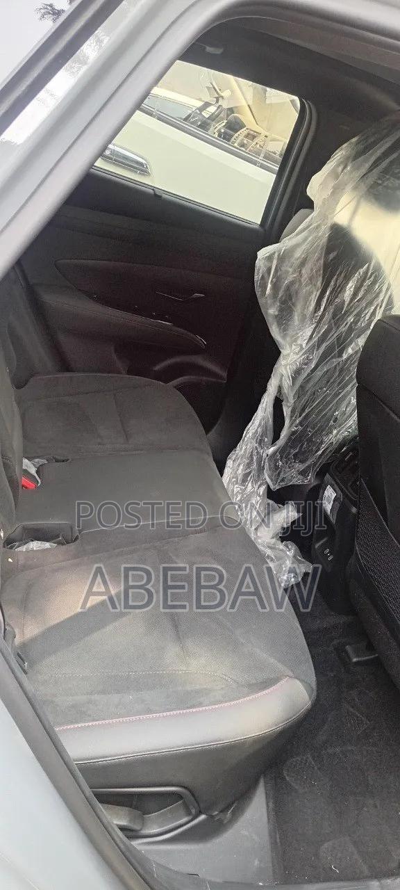Hyundai Tucson 2024 Gray