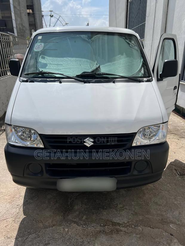 Suzuki Eeco 2024 White