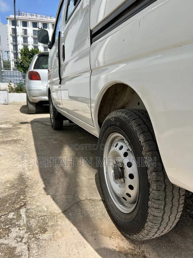Suzuki Eeco 2024 White