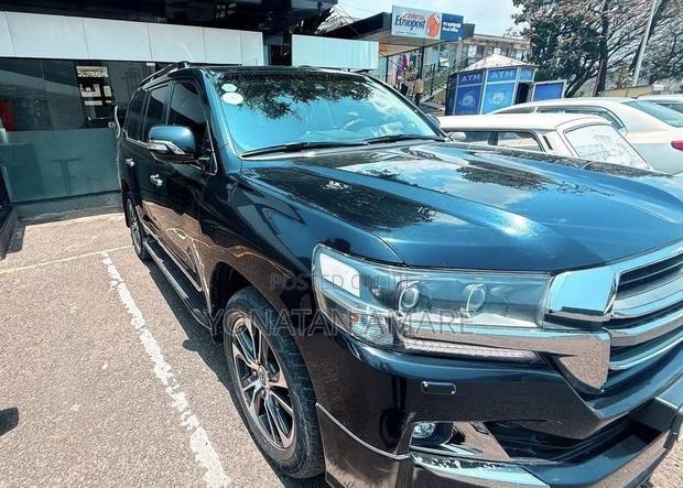 Toyota Land Cruiser 4.5 V8 VXR 2020 Black