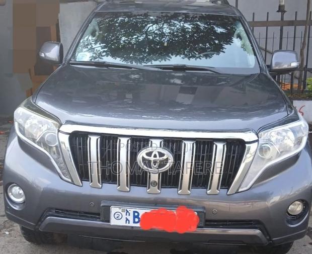 Toyota Land Cruiser 2015 Black