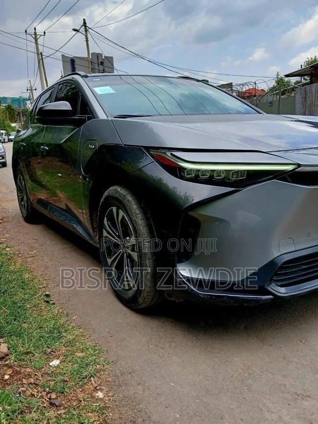 Toyota bZ4X 2023 Gray