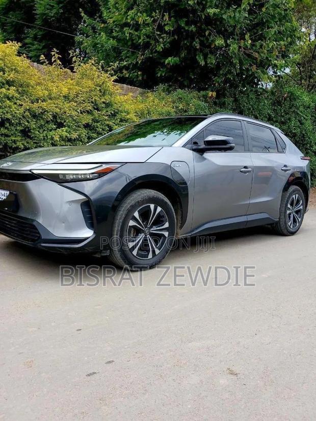 Toyota bZ4X 2023 Gray
