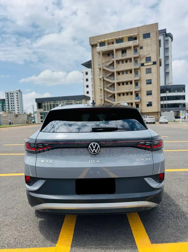 Volkswagen ID.6 2022 Pearl