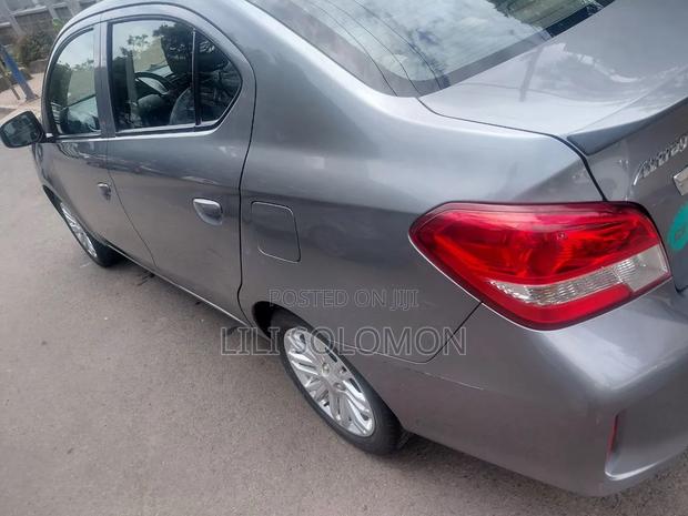 Mitsubishi Attrage 2022 Gray
