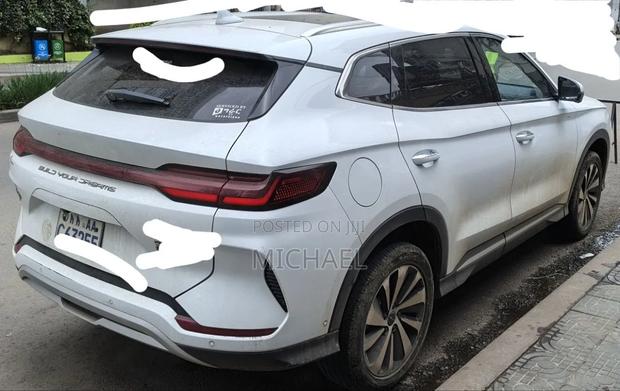 BYD Song Plus EV FWD 2024 White