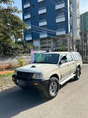 Mitsubishi L200 2002 White for sale