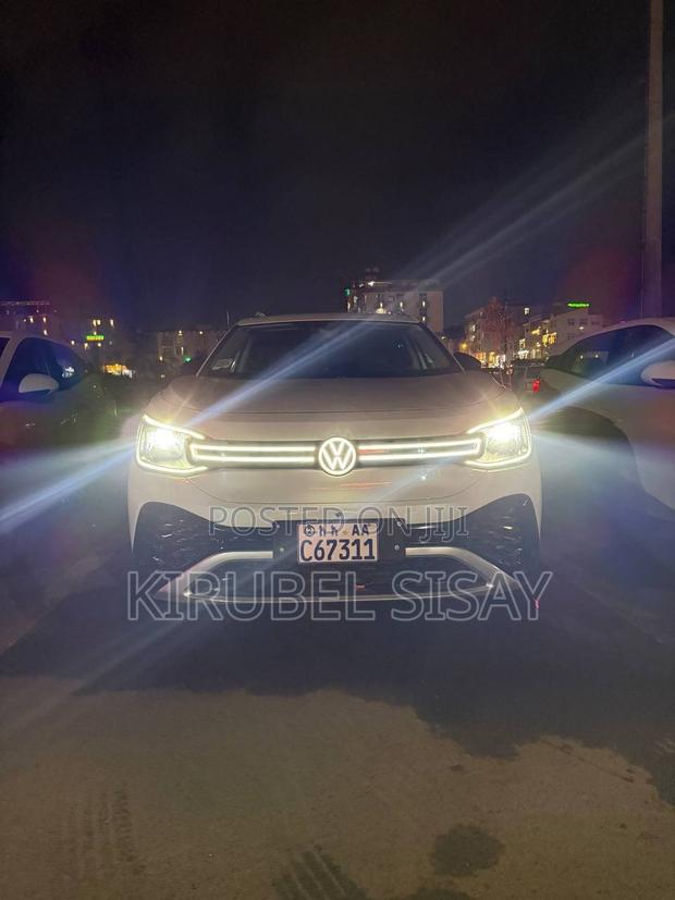 Volkswagen ID.6 2024 White