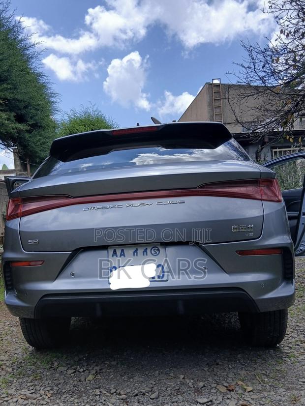 New BYD E2 43 kWh 94 hp FWD 2025 Silver