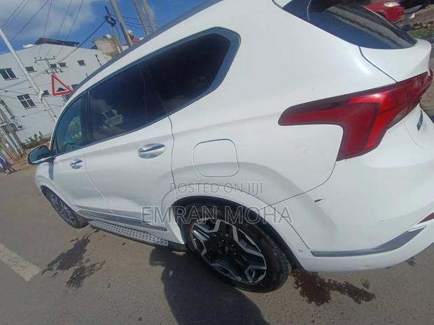 Hyundai Santa Fe 2023 White