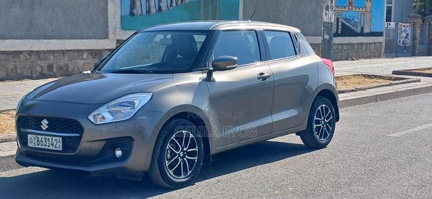 Suzuki Swift RS 2022 Gray