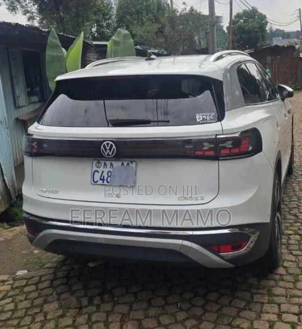 Volkswagen ID.6 2023