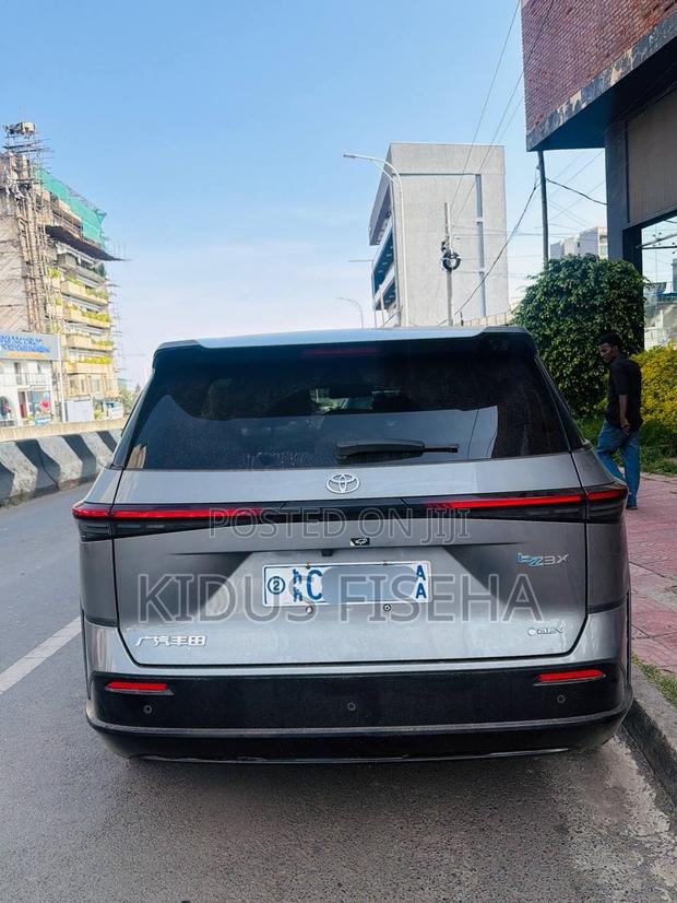 Toyota bZ3 2025 Gray