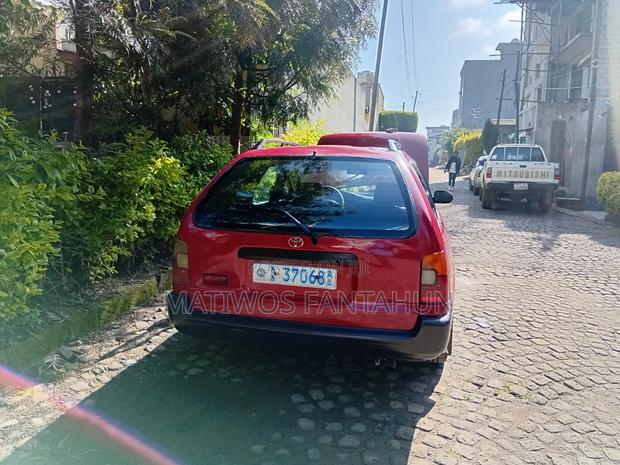 Toyota Corolla 1.3 Liftback 1992 Red