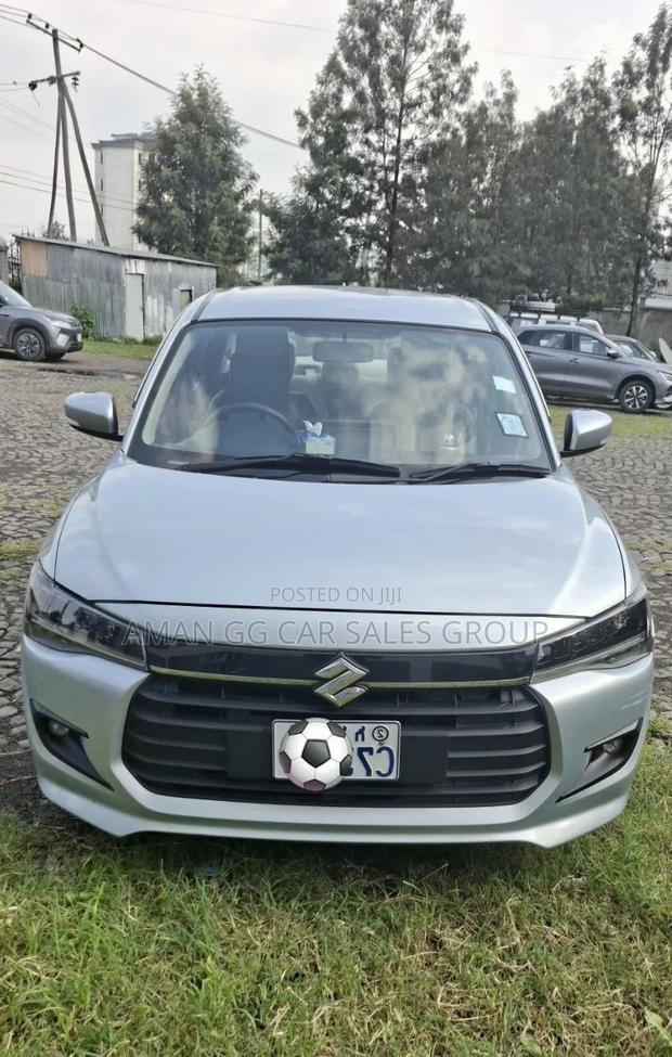 Suzuki Dzire 2025 Silver