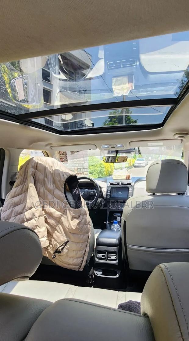 Hyundai Creta 2023 Silver